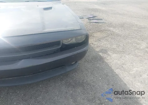 2013 Dodge Challenger Sxt Plus z USA, uszkodzony, nr VIN 2C3CDYAG1DH585947